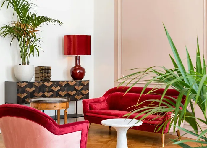 Sapphire House Antwerp, Autograph Collection